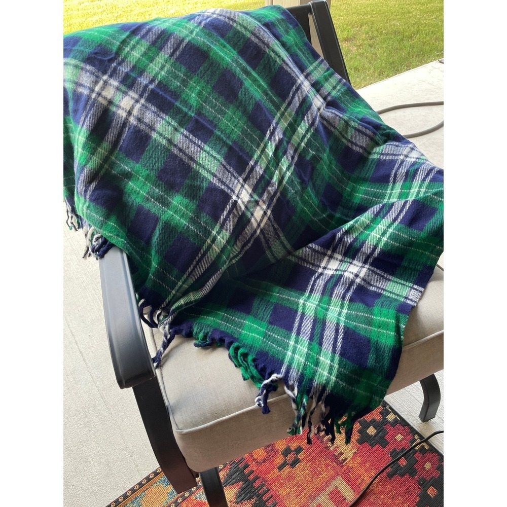 Faribo Acrylic Unisex Adult OS Plaid Fringe Throw Blanket Navy Green USA Made - Picture 4 of 4